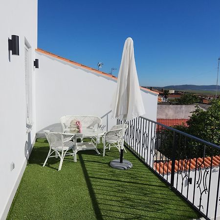 Hotel Boutique Iulia 5 Estrellas Medina de las Torres Dış mekan fotoğraf