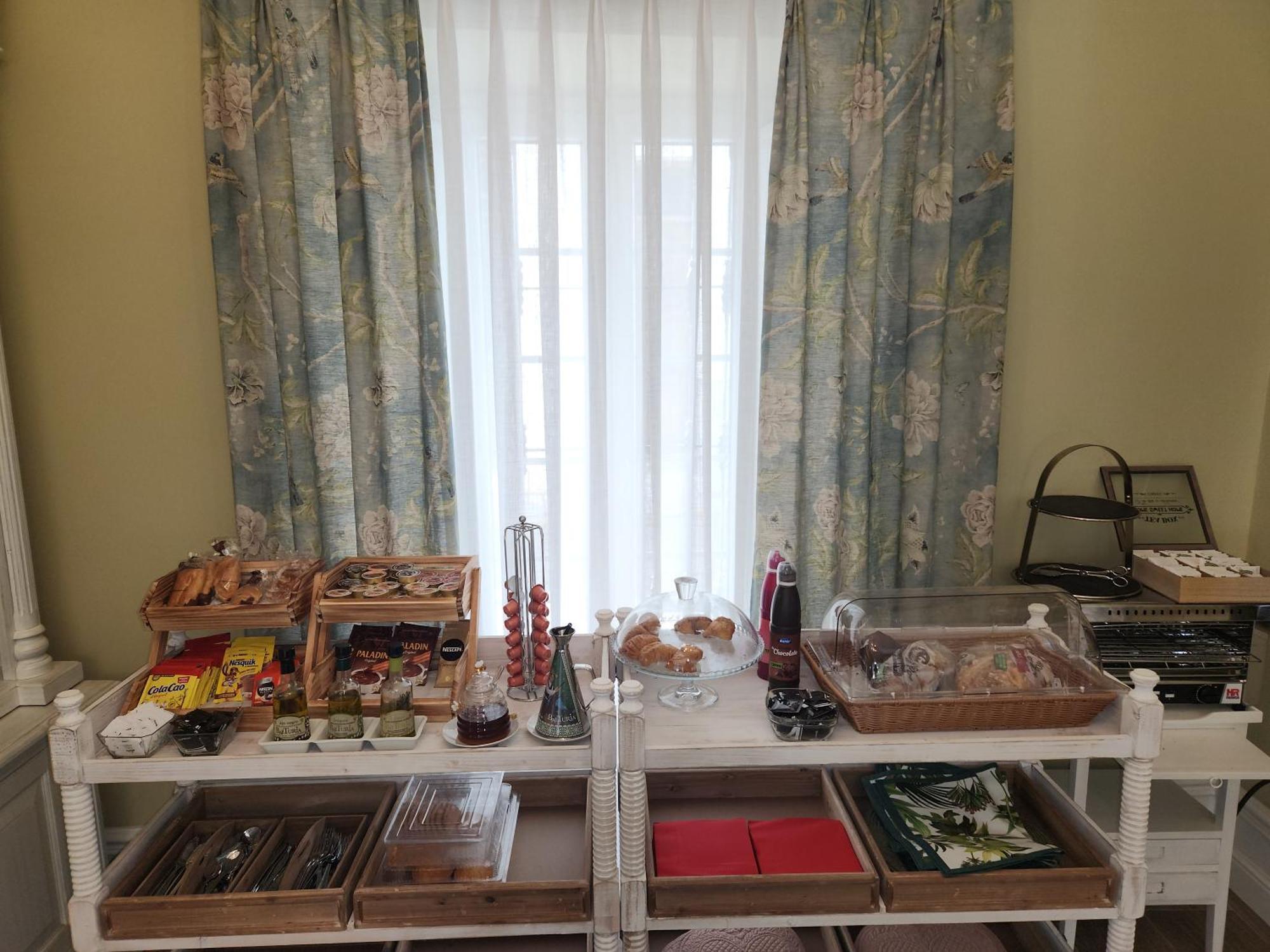 Hotel Boutique Iulia 5 Estrellas Medina de las Torres Dış mekan fotoğraf